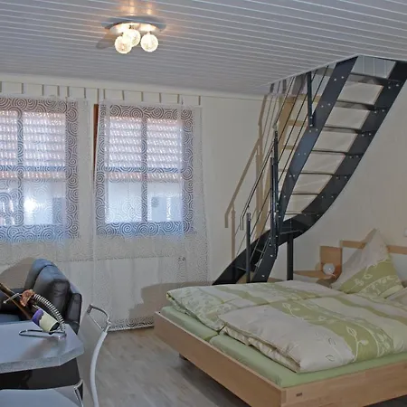 & Weingut Am Steingebiss Landsted *