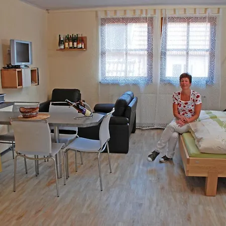 & Weingut Am Steingebiss Landsted *