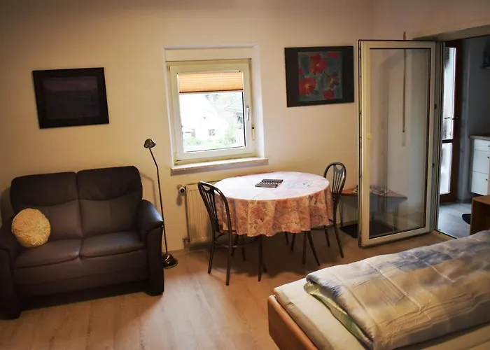 & Weingut Am Steingebiss *