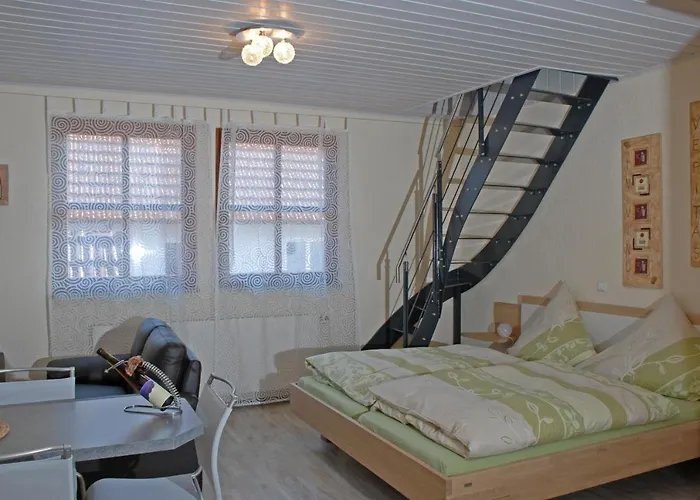 & Weingut Am Steingebiss Landhuis *